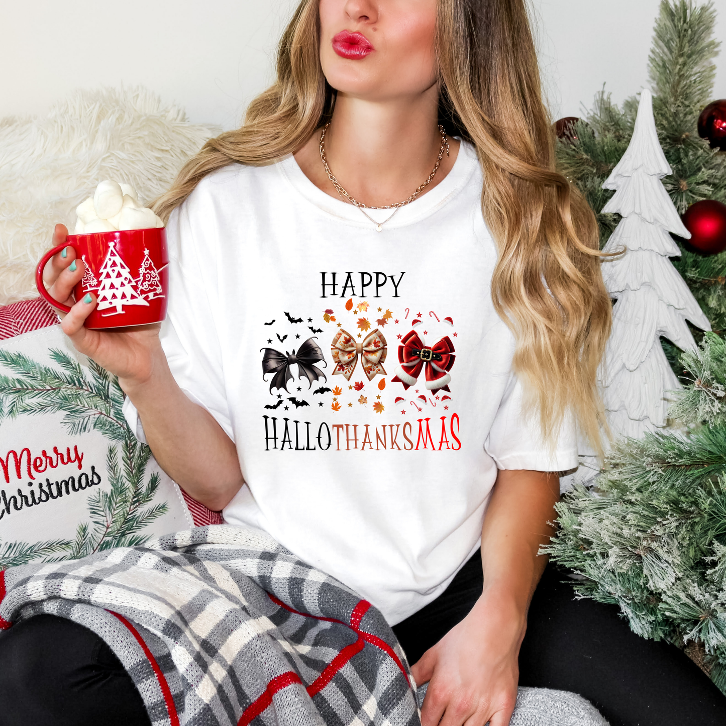 T-Shirt Happy Hallothanksmas Design