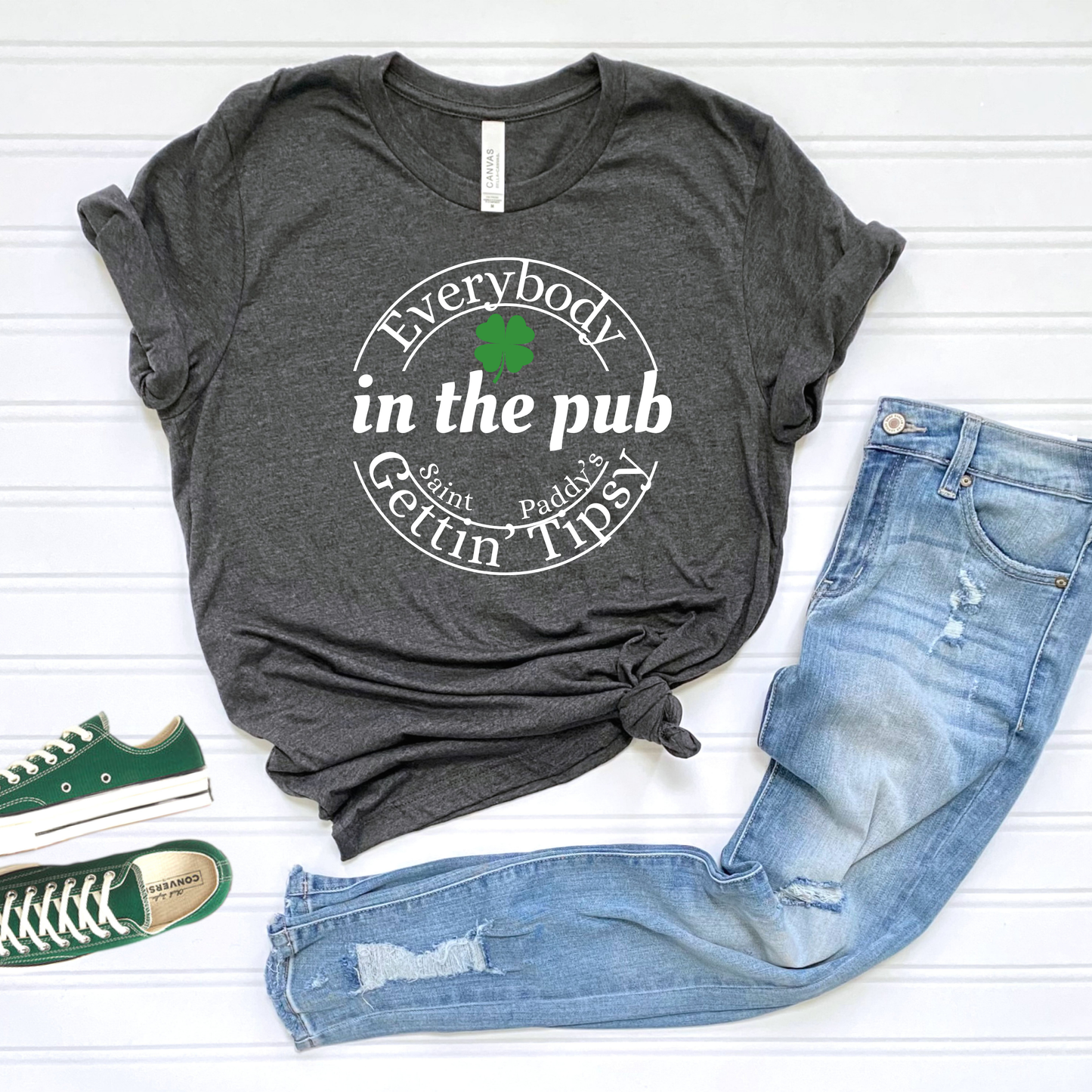 Everybody in the pub getting tipsy tee