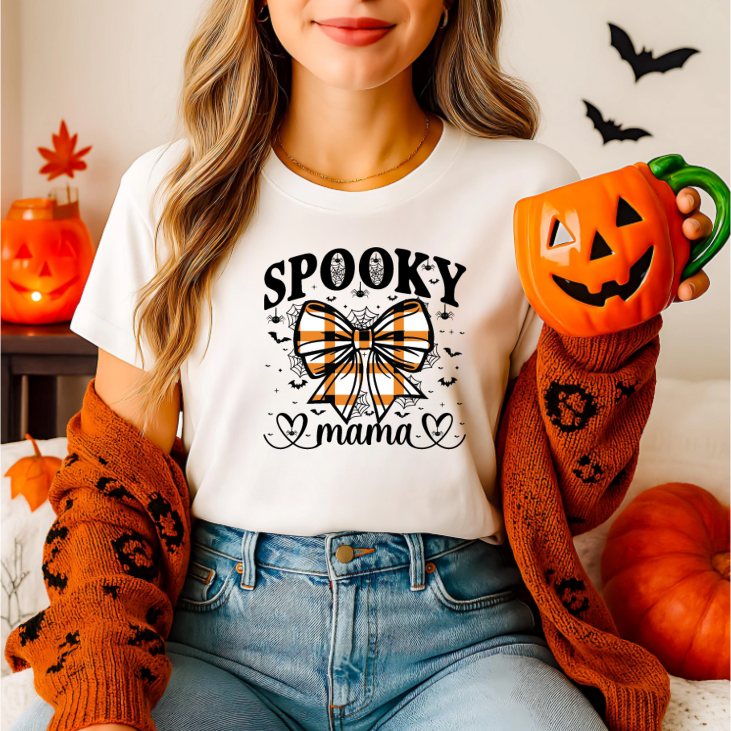 T-Shirt - Spooky Mama Halloween Shirt