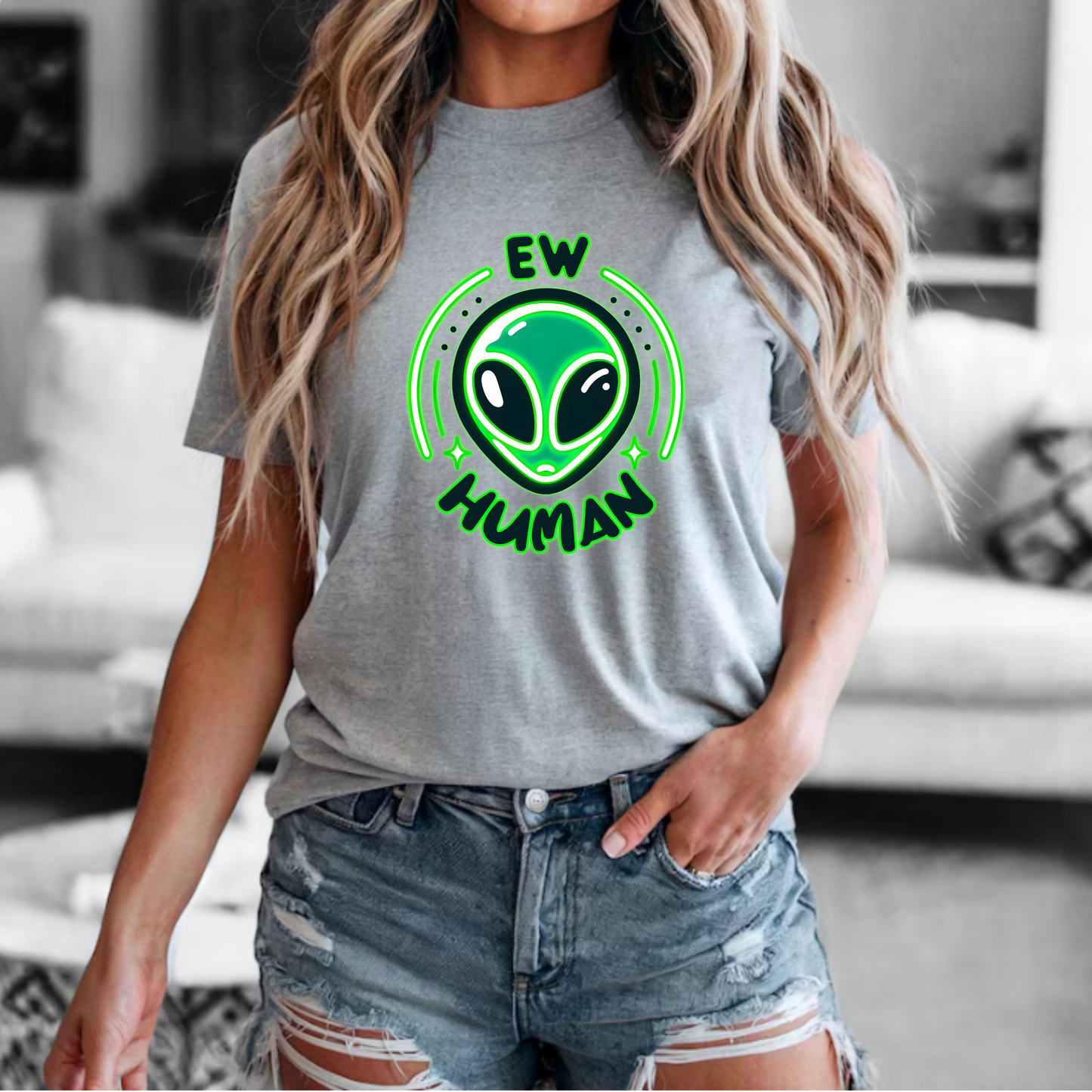 Alien-Ew human Tee