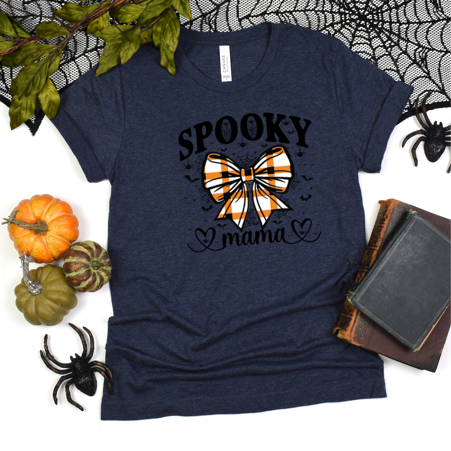 T-Shirt - Spooky Mama Halloween Shirt