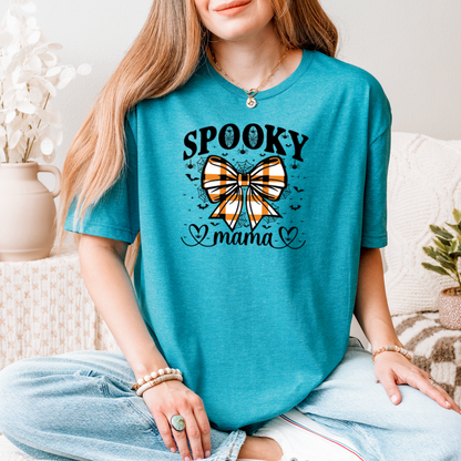 T-Shirt - Spooky Mama Halloween Shirt