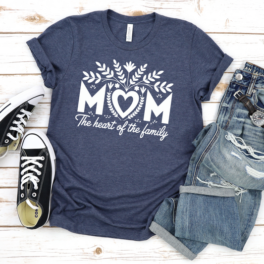 T-Shirt 'Mom, the heart of the family' Unisex Jersey Short Sleeve Tee